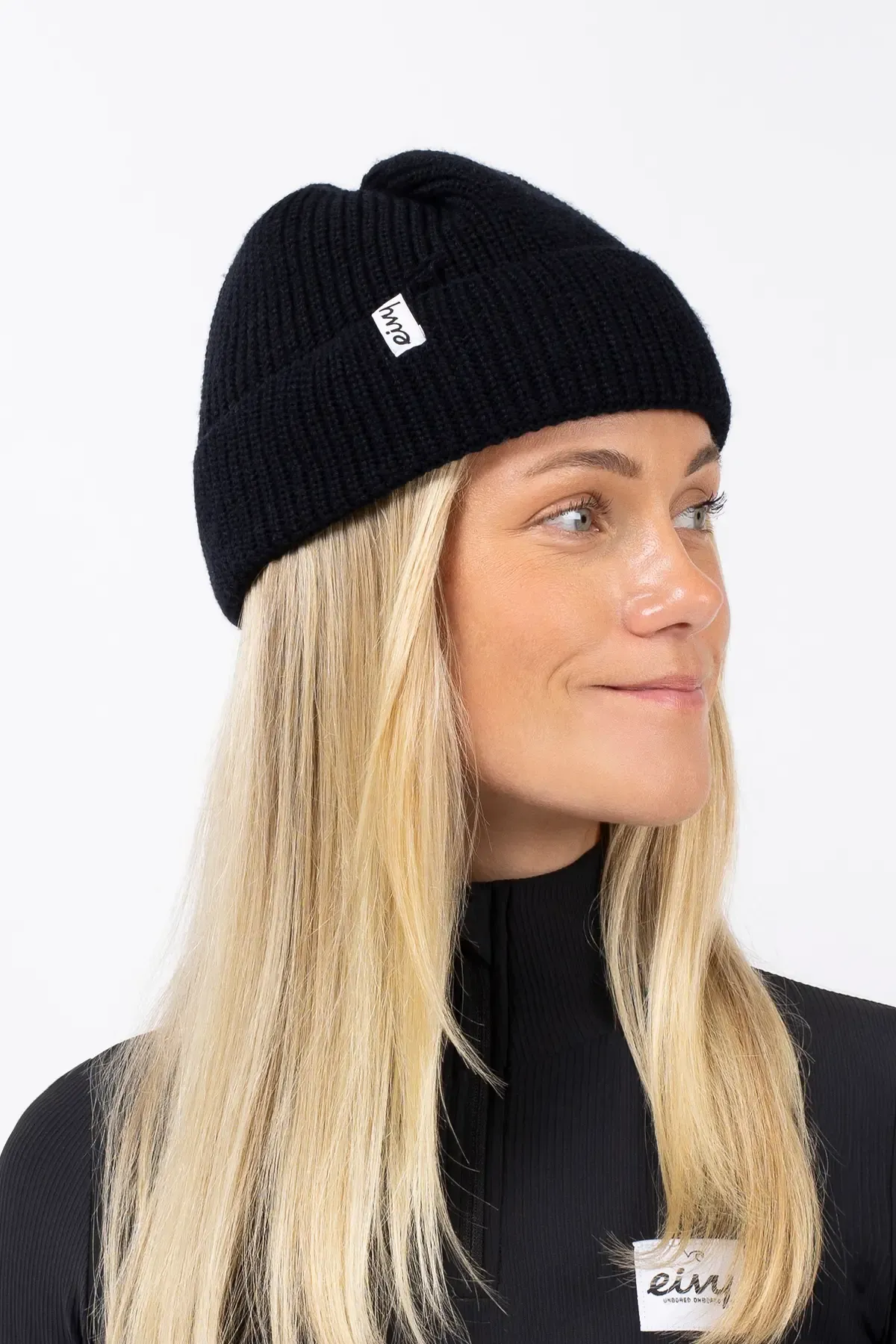 SHORTY KNIT BEANIE