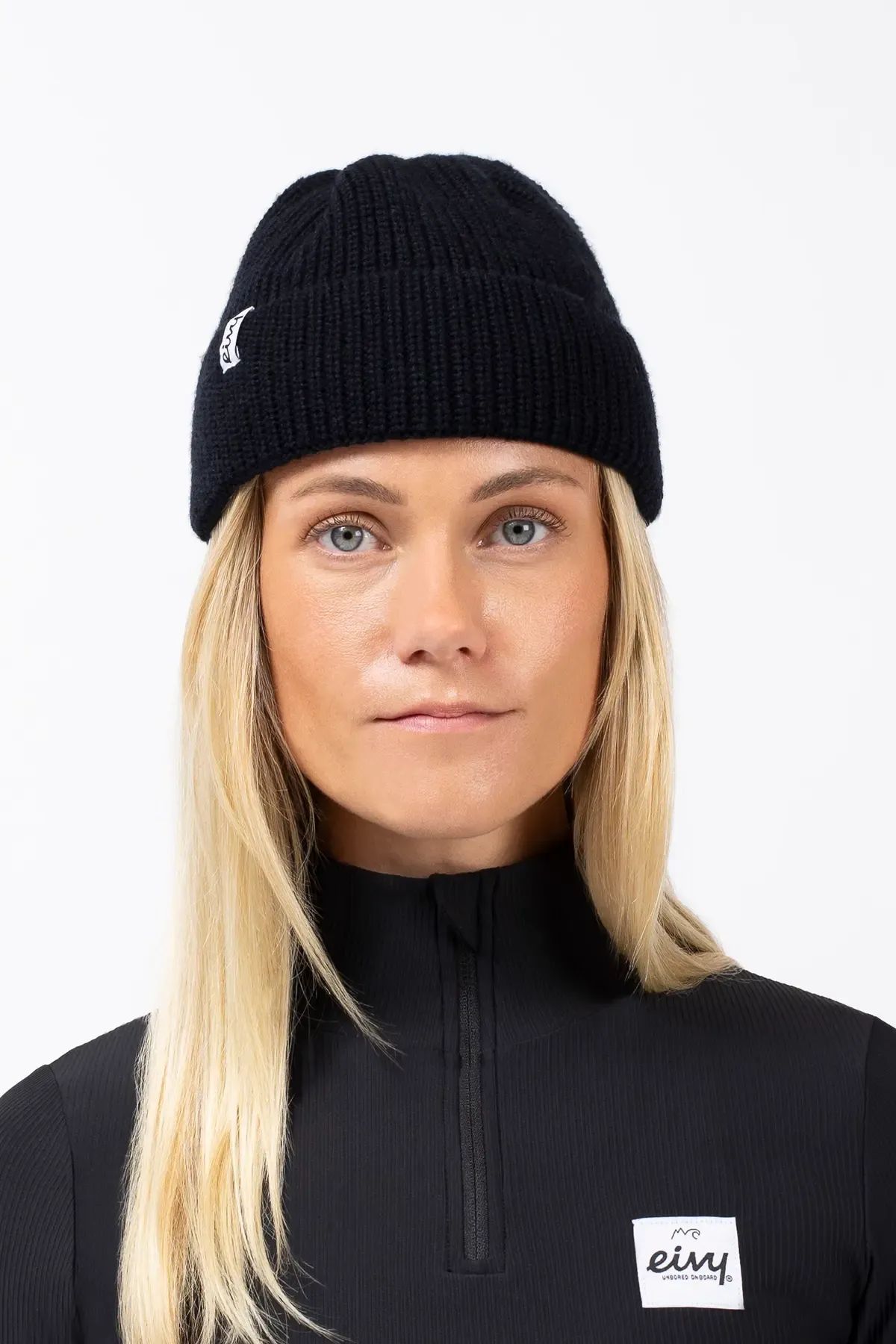 SHORTY KNIT BEANIE